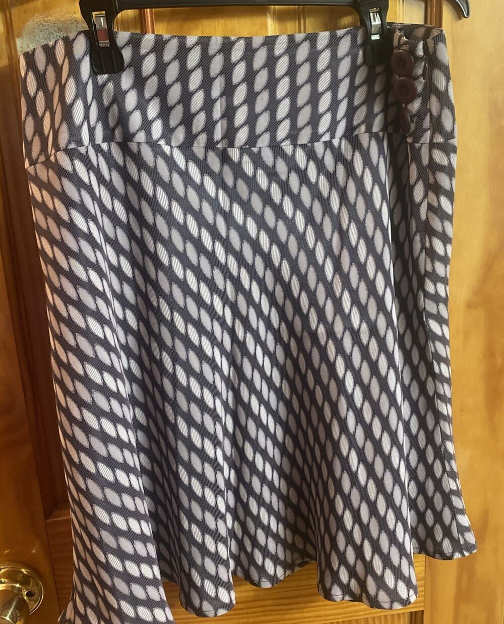 Ann Taylor Loft Purple Gray Ovals Burgundy Button On Letf Side Flowy Skirt 8P